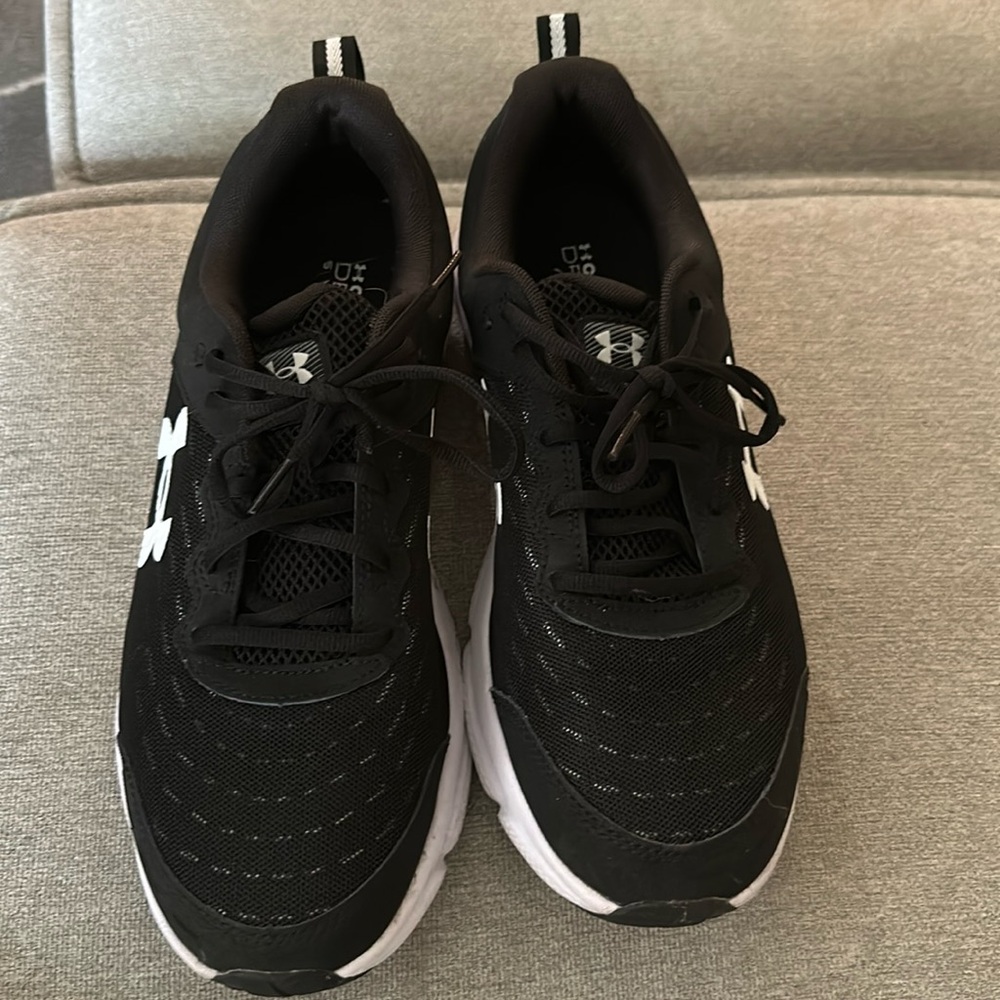 Under Armour Charged Assert 10 Comfort Deluxe US size 11.5